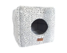 Load image into Gallery viewer, Catitude Multi Cube Snow Leopard Large
